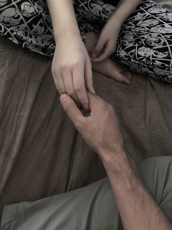 حُر .