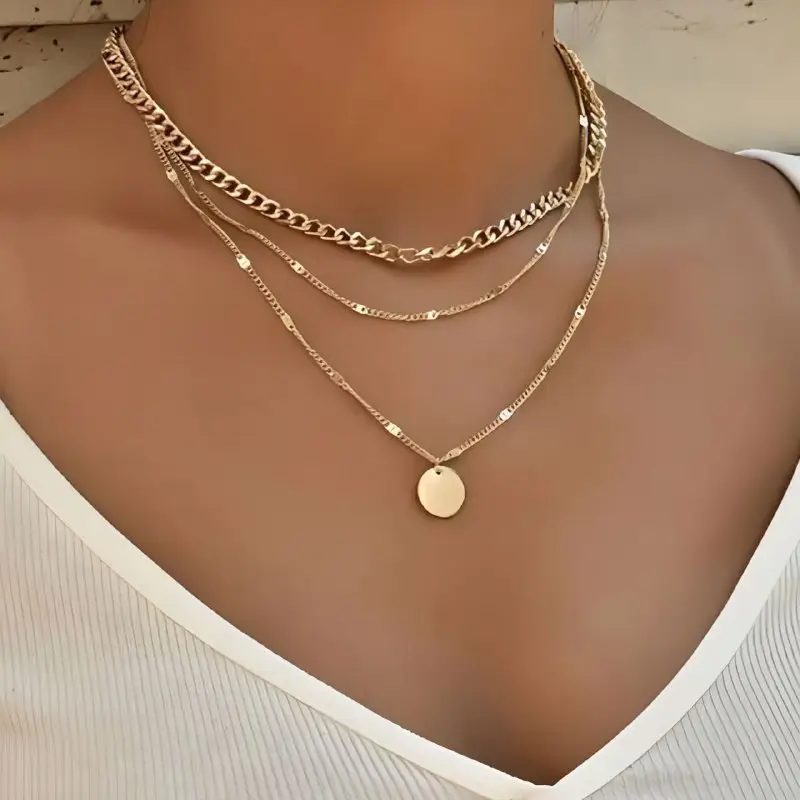 Three layered necklace