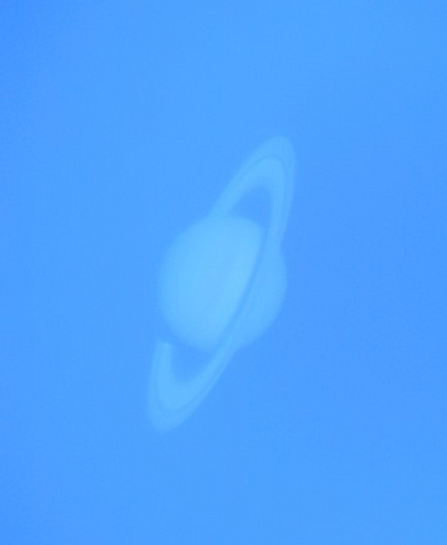 Saturn in broad daylight. ***📸***Grant Petersen