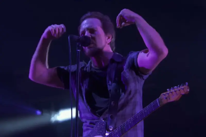 ***💥*** Il nuovo album dei **Pearl Jam** è **Dark Matter**. **Eddie Vedder**: “È il nostro migliore” ***👇🏻***