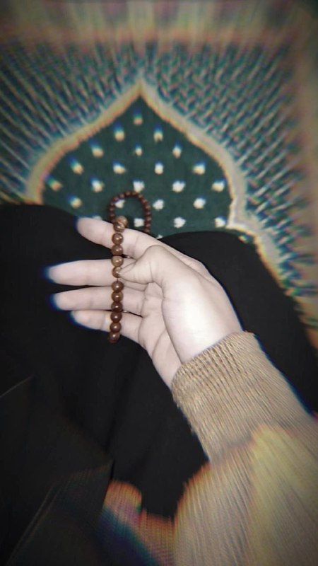 سوف اعطيك ورد يدخلك الجنه ويرضى …
