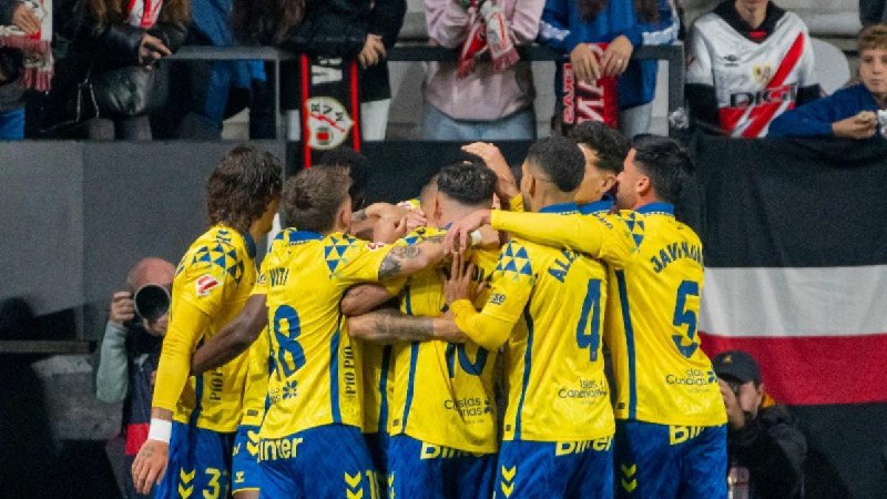 **Las Palmas pasa como un 'rayo' …