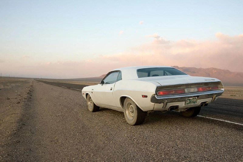 1970 Dodge Challenger R/T [1900x1267]