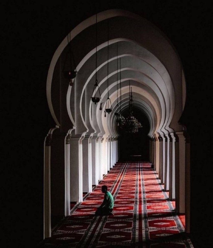 ومَا لِلرُّوِح دُونَ اللهِ رُوحٌ