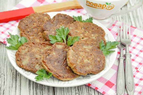 ***🍴*****Котлеты из печени с картошкой**