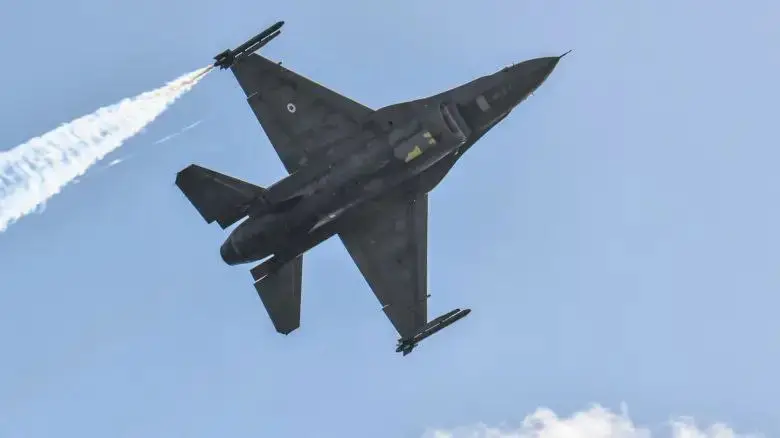 ***💥******✈️***[**Πτώση αεροσκάφους F-16**](https://www.cnn.gr/tag/f-16) στη θαλάσσια περιοχή …