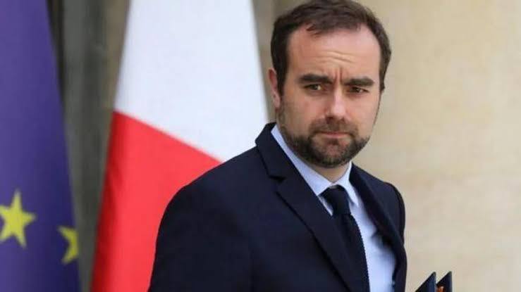 ***🇫🇷*** El Ministro de Defensa francés, …