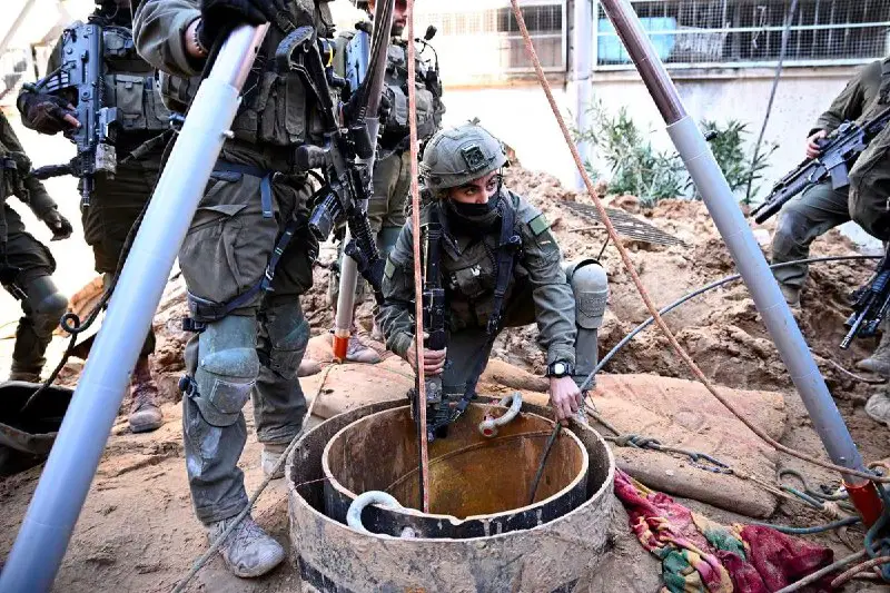 **Hamas had command tunnel under U.N. …