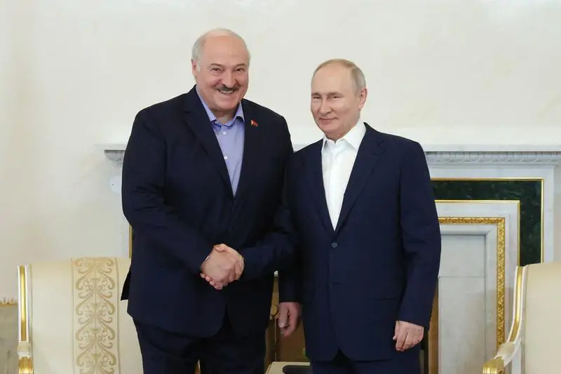**Aleksandr Lukașenko îl contrazice pe Vladimir Putin: Atacatorii de la Moscova au vrut inițial să fugă în Belarus și nu …
