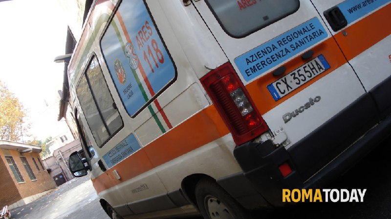 **Roma, chiama l'ambulanza per la zia …