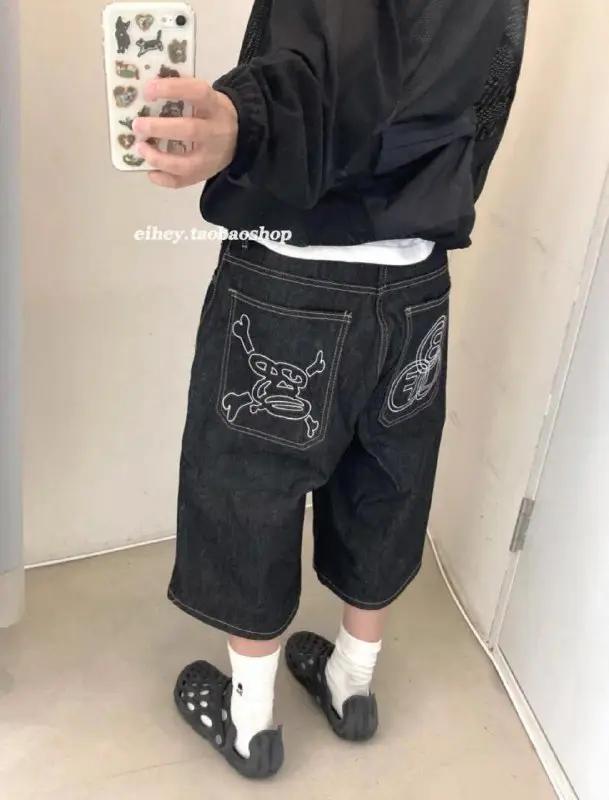 [#BB](?q=%23BB) black denim jorts ($17)