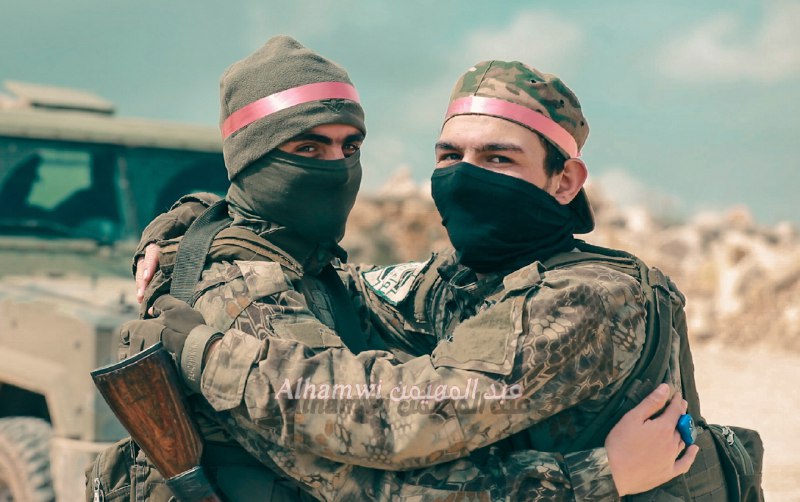 **جيش المرء إخوته