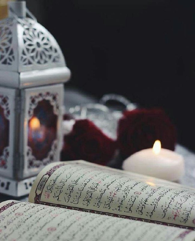 ومن رَحماتِهِ سبحانه أن جعل في …