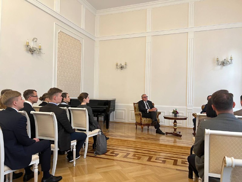 ***📌***Heute waren in der ***🇷🇺***Botschaft Studenten …