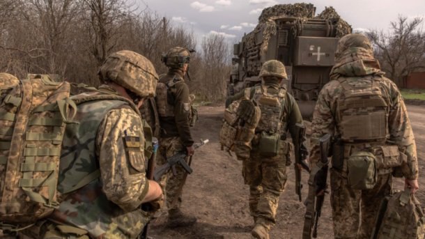**ВСУ вынуждены вводить резервы из-за тяжелой ситуации на части ДНР, подконтрольной Киеву**