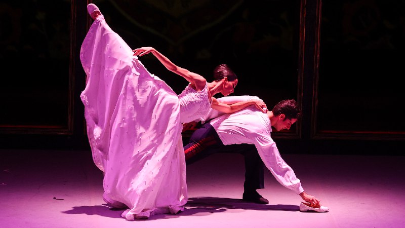 Os bailarinos russos continuam brilhando nos …