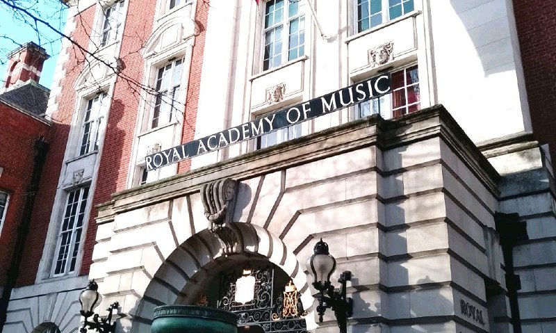 Consegnato alla Royal Academy of Music …