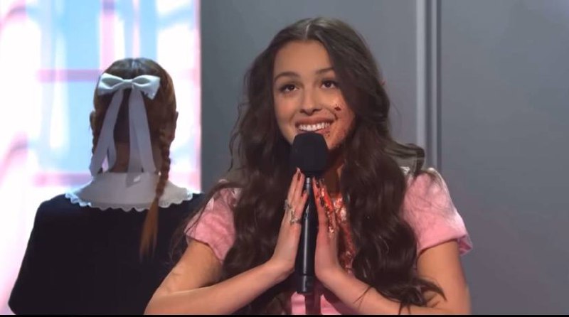 *twixtor with Olivia Rodrigo