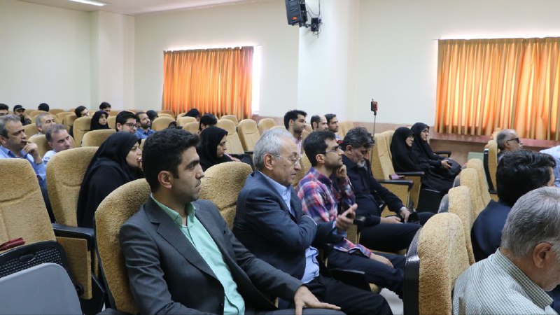 مرکز آزاد اندیشی دانشگاه اصفهان
