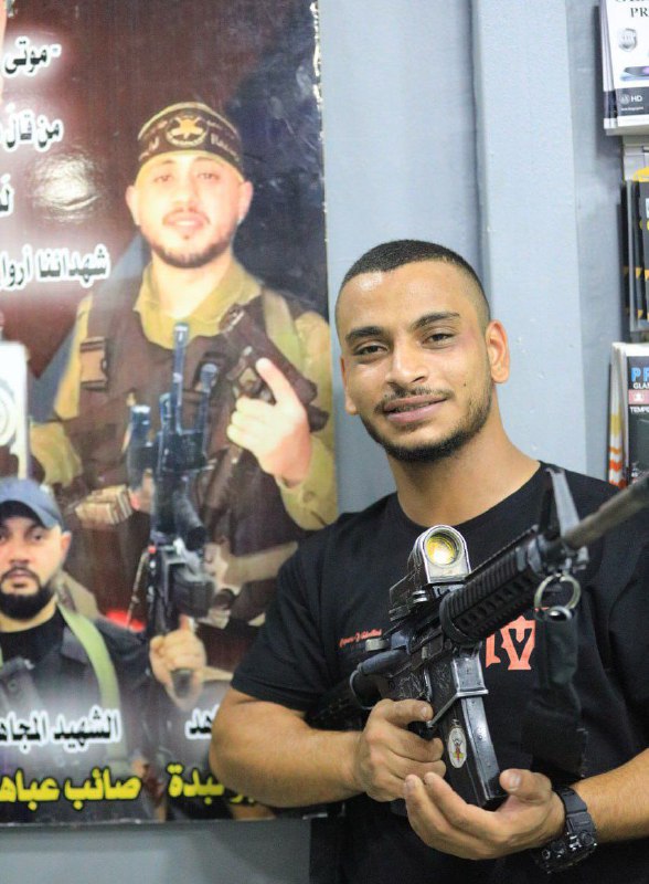 **وَمضَى الدّحرُوكِي عَلى دَربِ السّيف ..**