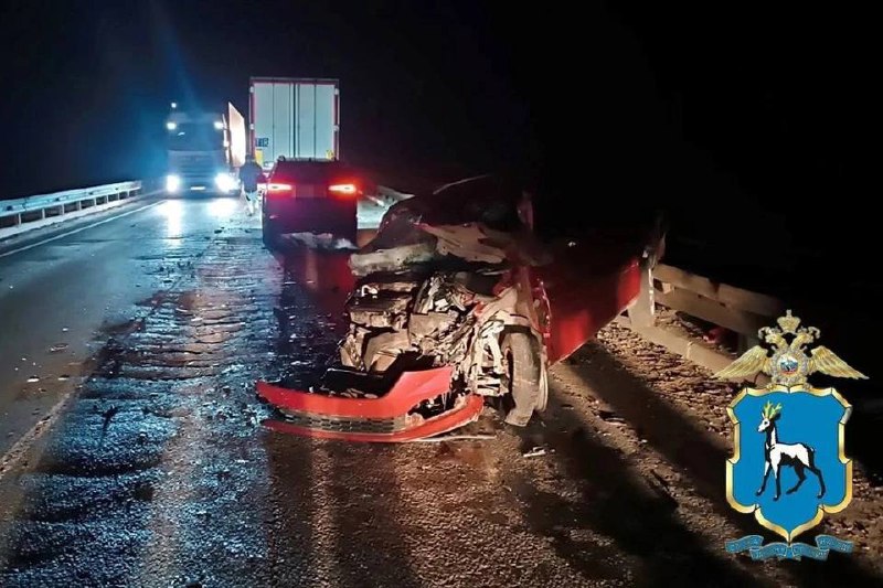 Два человека пострадали в массовой аварии …