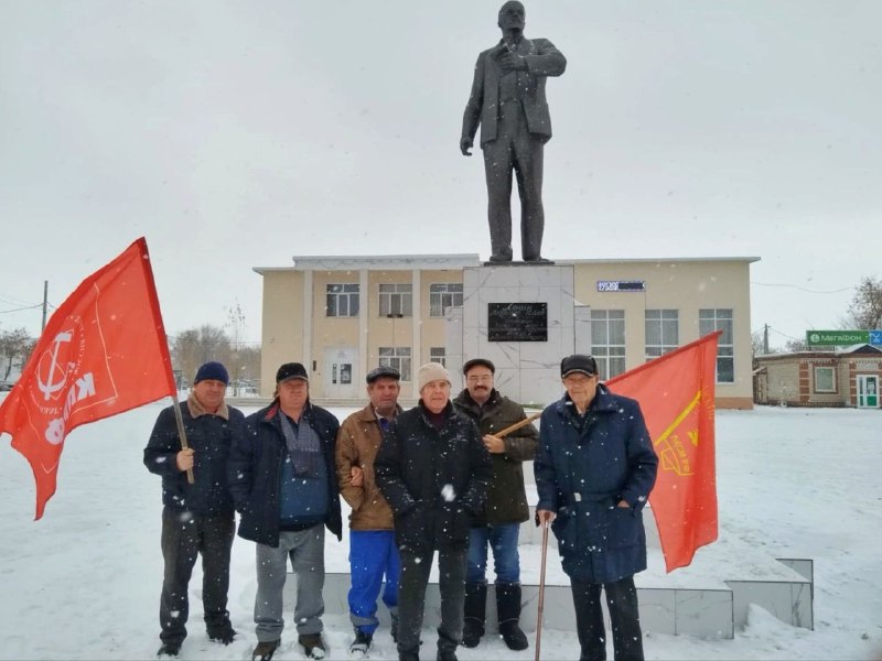 В день 107-ой годовщины Великого Октября …