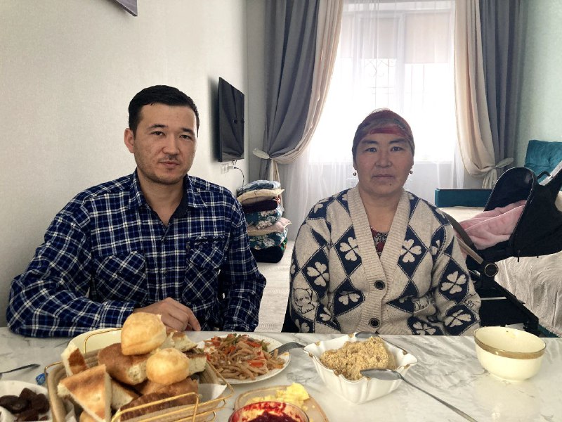 [​​](https://telegra.ph/file/9b3097d6070d3947528db.jpg)Тилоубек оиласи билан таништирди. Бу оила …