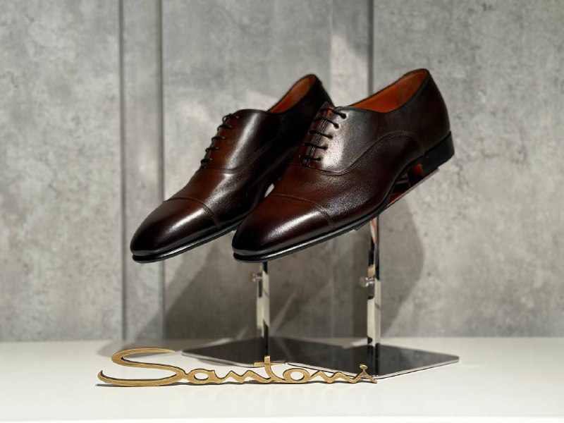 Классические туфли Santoni из коллекции FW24/25 …