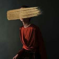 به لبهایم مزن قفل خموشی