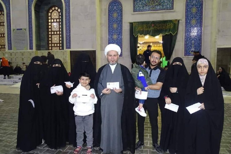 طّآ̀لبة وأس̀́تآ̀ذ̀ي م̀ق̀تد̀ى آ̀لص̀́د̀ر̀.