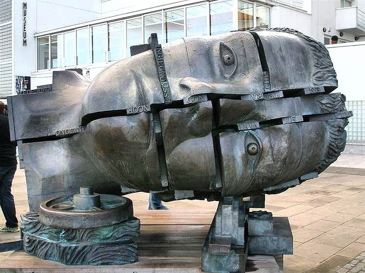 SculptureVault