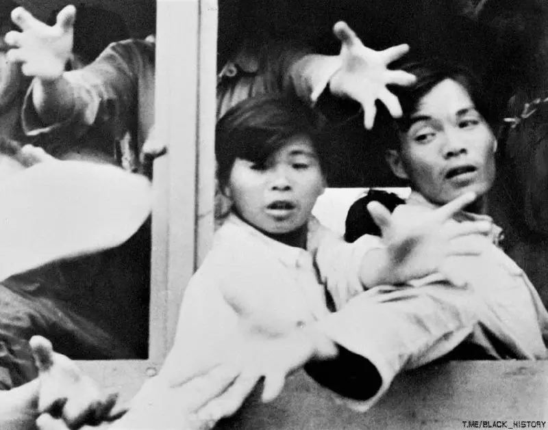 Some of the 60,000 Chinese refugees, …