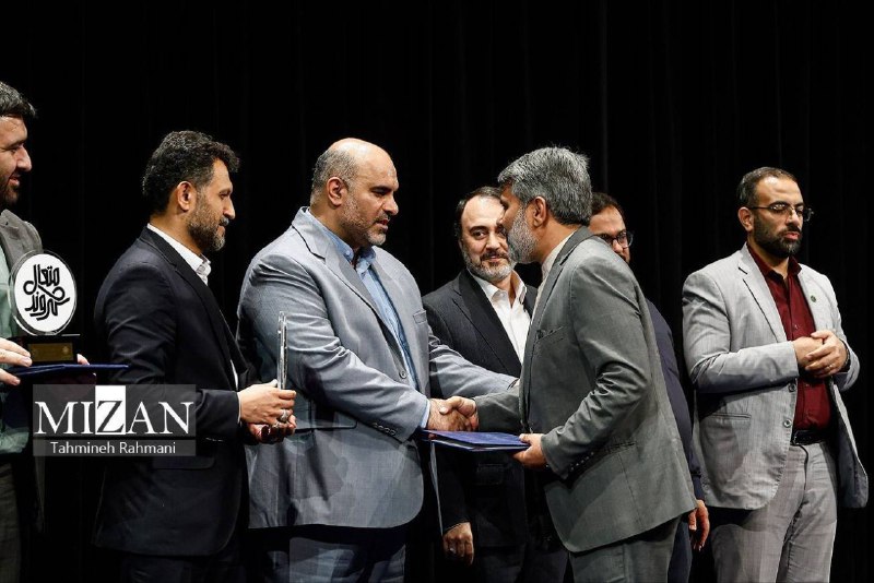 *درخشش منطقه۱۱ با کسب ۳ تندیس …