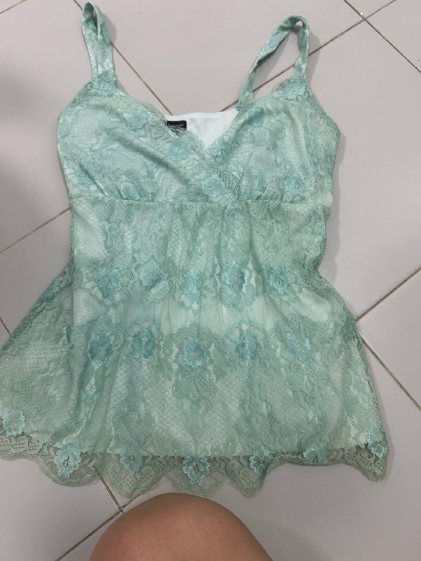 Green lace y2k top $8 [#shannstops](?q=%23shannstops)