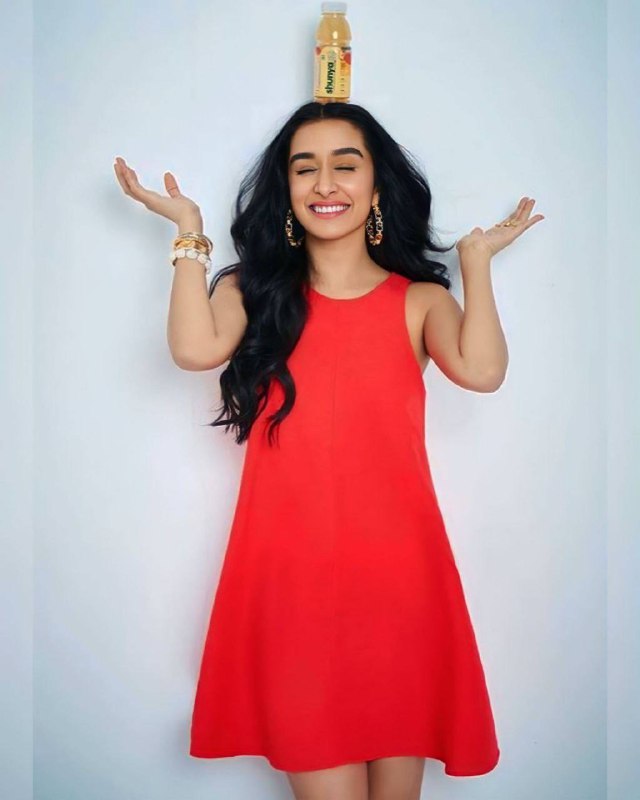 Shraddha Kapoor Pics | HD Videos