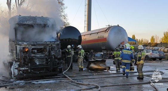 В Симферополе сотрудники МЧС в 17:54 …