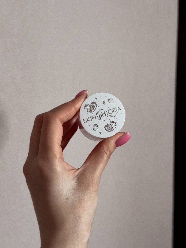 [Ночная маска для губ от SKINPHORIA](https://www.wildberries.ru/catalog/211475206/detail.aspx?targetUrl=GP&amp;size=338151233)