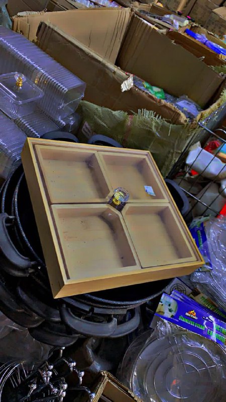 اردو خوری چهار خانه بامبو اصل