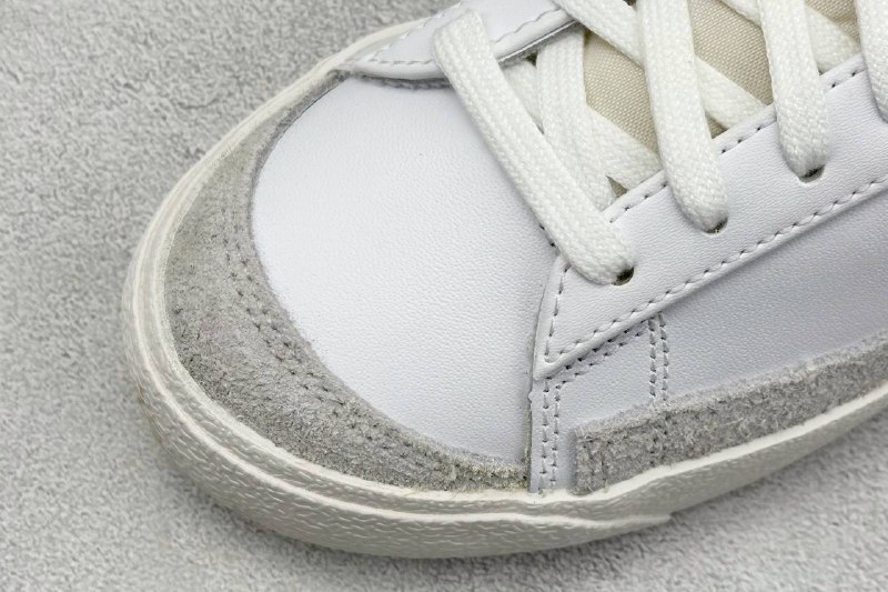 Sneakers|Drozd