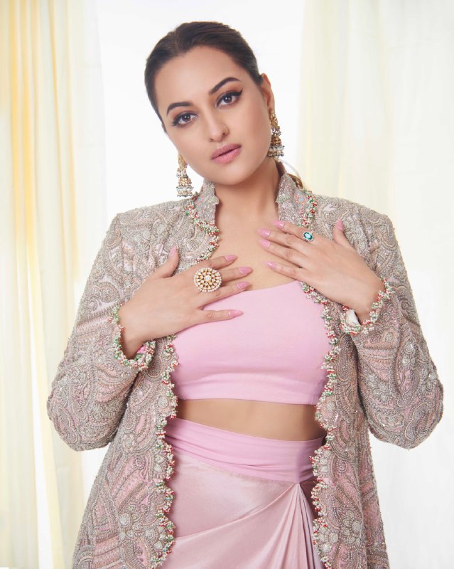 Sonakshi Sinha 💃