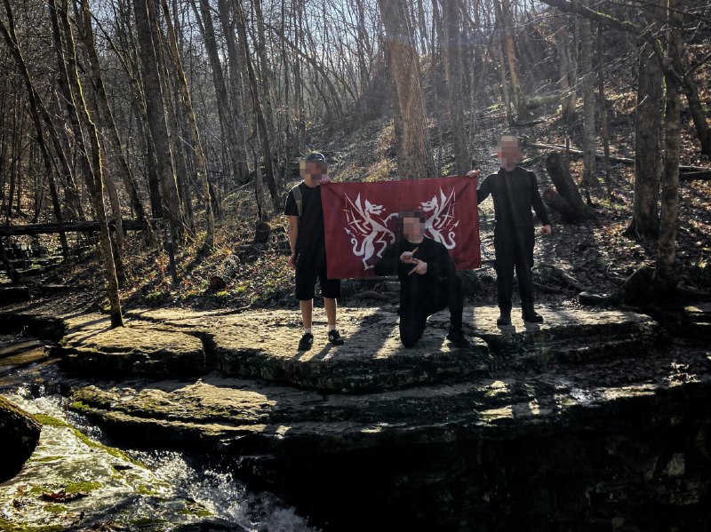 Southern Saxon held a hike in …