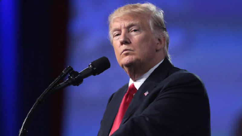 TRUMP ANUNCIA TARIFAS DE 25% SOBRE …