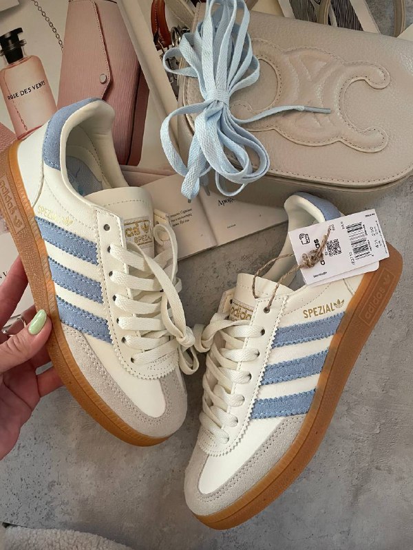 Adidas Spezial ***🤍******💙******🤍***