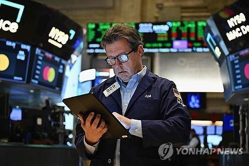 ***✅***뉴욕증시, 정책 불확실성과 인플레 불안…나스닥 2.24%↓ …