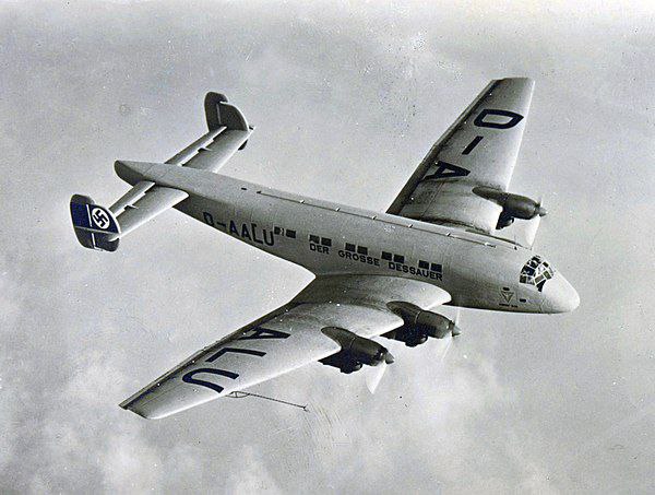 ***?*****یونکرس یو-۹۰ (*Junkers J-90*)**