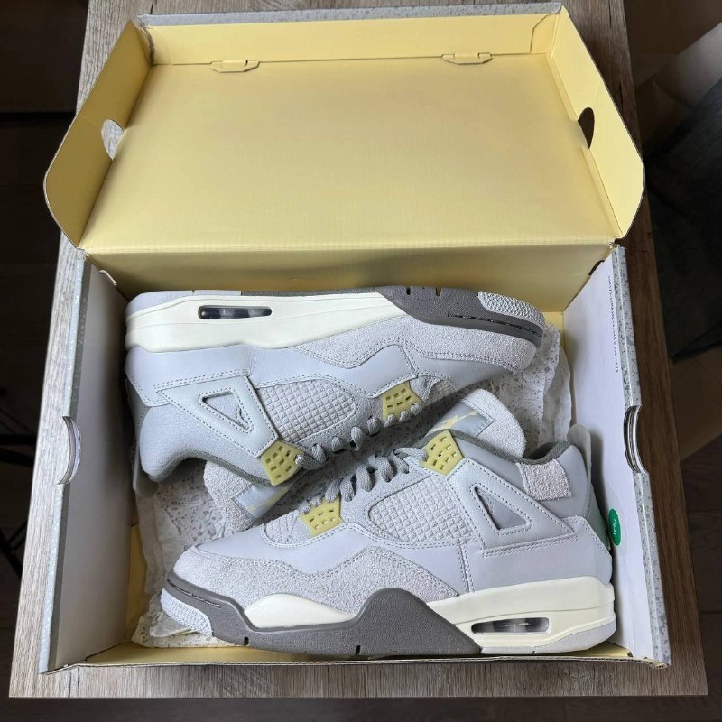 Air Jordan 4 Retro SE Craft …