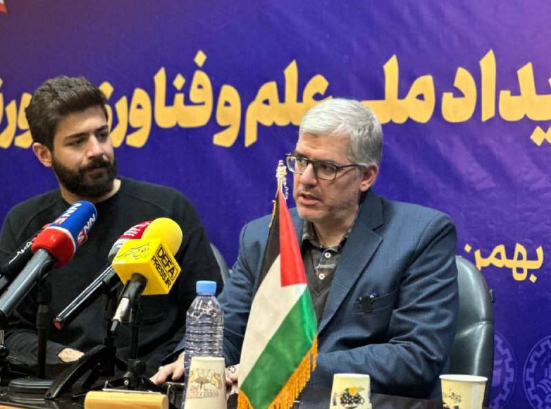 **دکتر حسن سالاریه:**