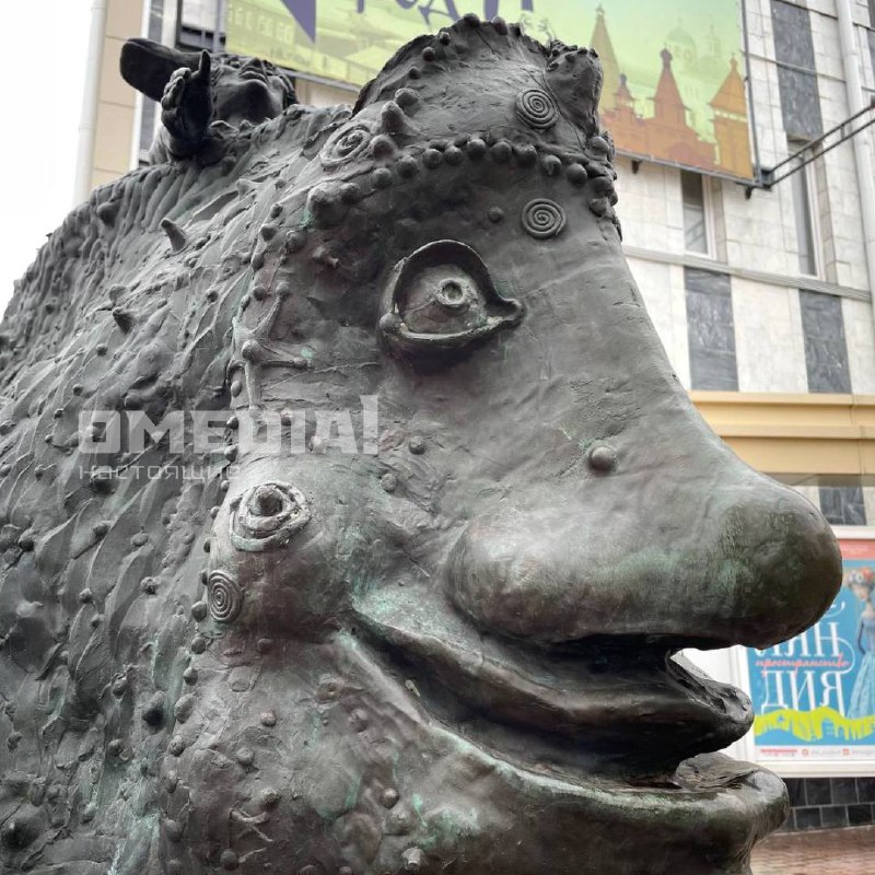 **Какой памятник в городе входит в …