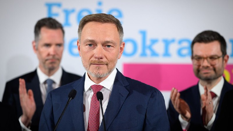 **Hohe Wahlbeteiligung deutet sich an**