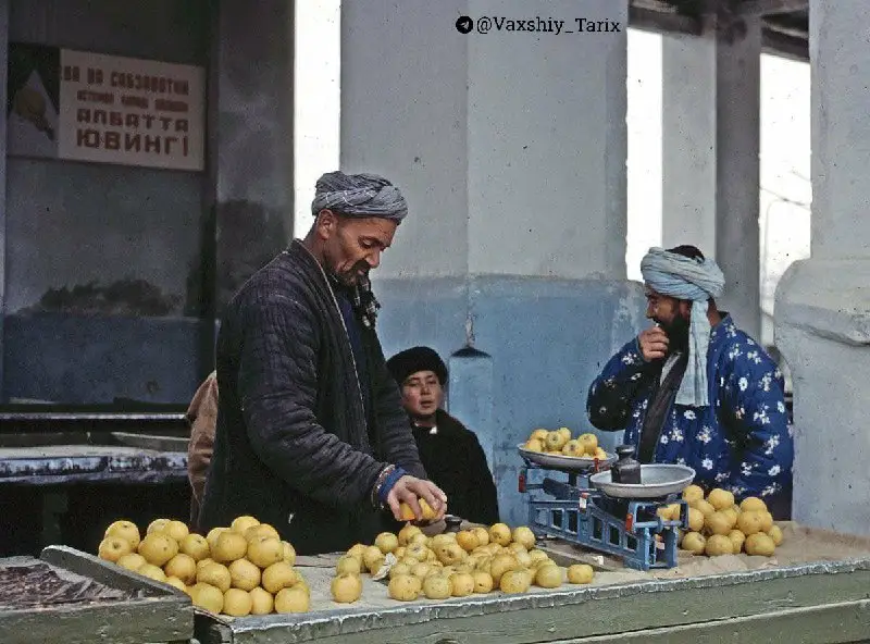 Самарқанд бозорларидан бири, Ўзбекистон, 1966 йил.